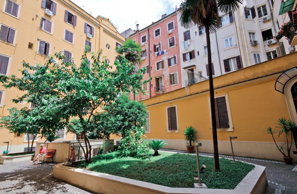 San Pietro'S Home - Guesthouse Rome Exterior photo