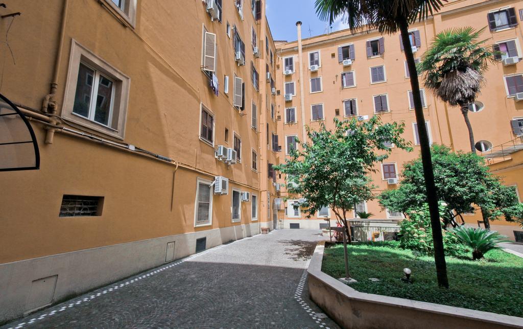 San Pietro'S Home - Guesthouse Rome Exterior photo